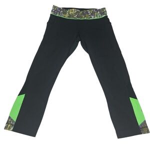 Lululemon Athletica Black and Green Leggings with Dynamic Stretch